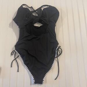 Women’s Black Ribbed One Piece Swimsuit L Criss Cross Tie Back High Cut Retro